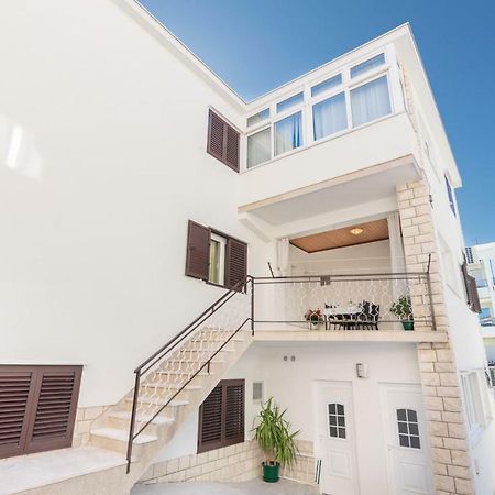 Apartment Holiday Makarska Exterior foto